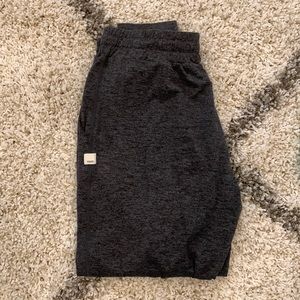 Vuori Performance Joggers - Charcoal Heather